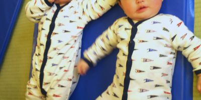 きょうだいがいる赤ちゃんへのマッサージ